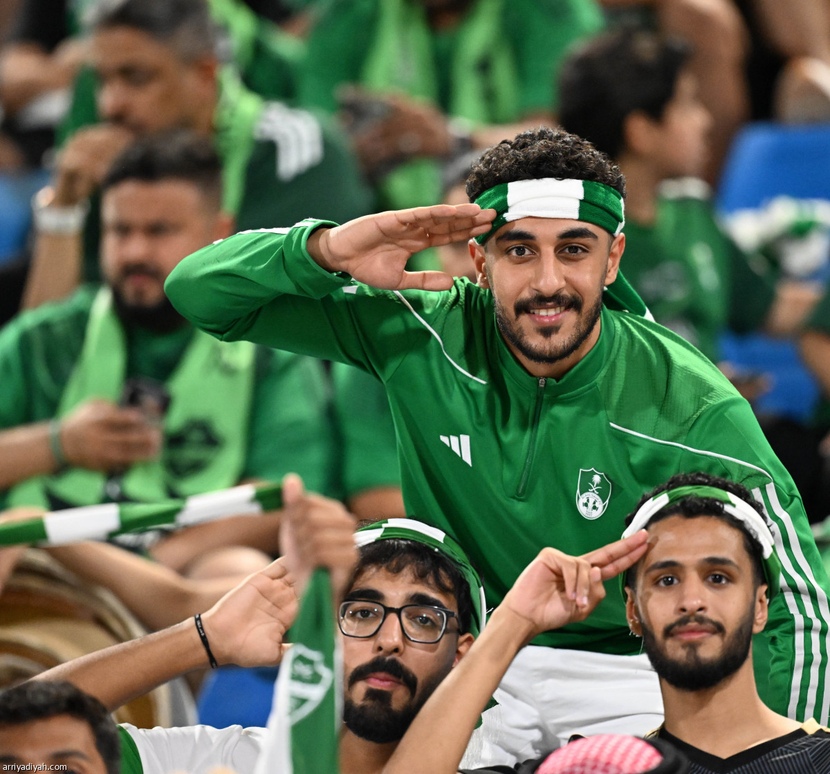 فوز وجائزة